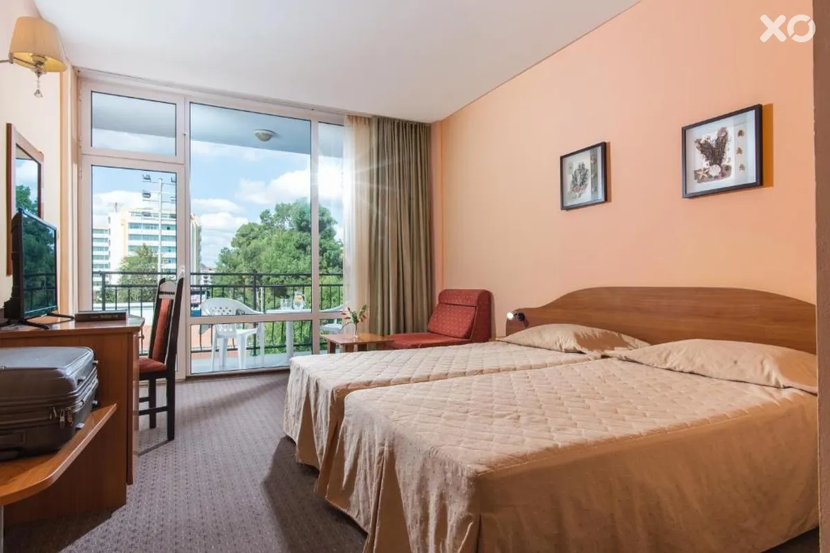 Flamingo Beach Hotel