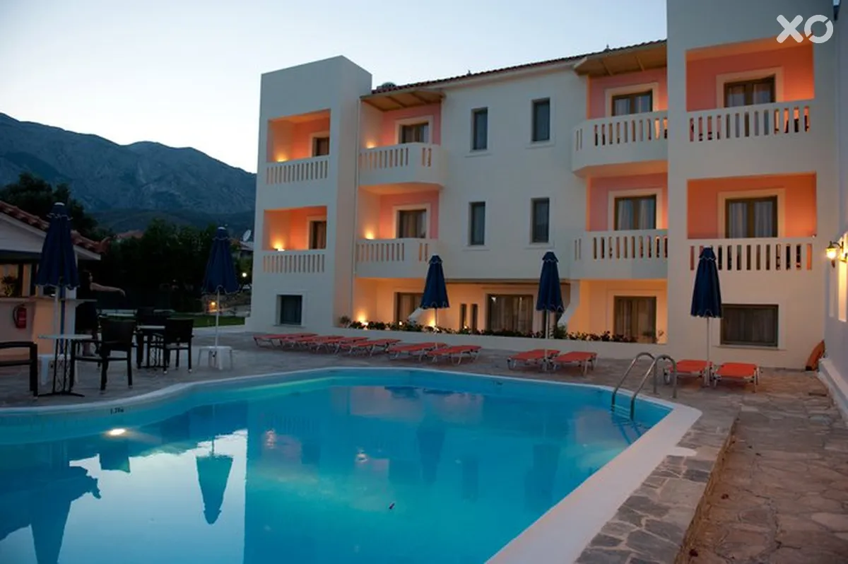 Aphrodite Hotel & Suites