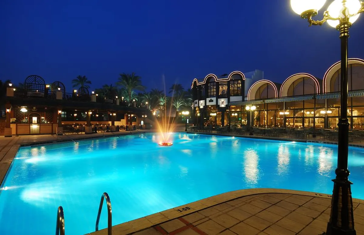 Oasis Hotel