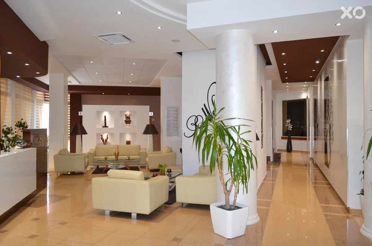 Arvi Hotel