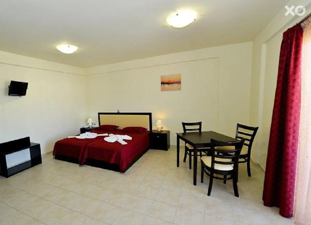 Golden Rose Suites