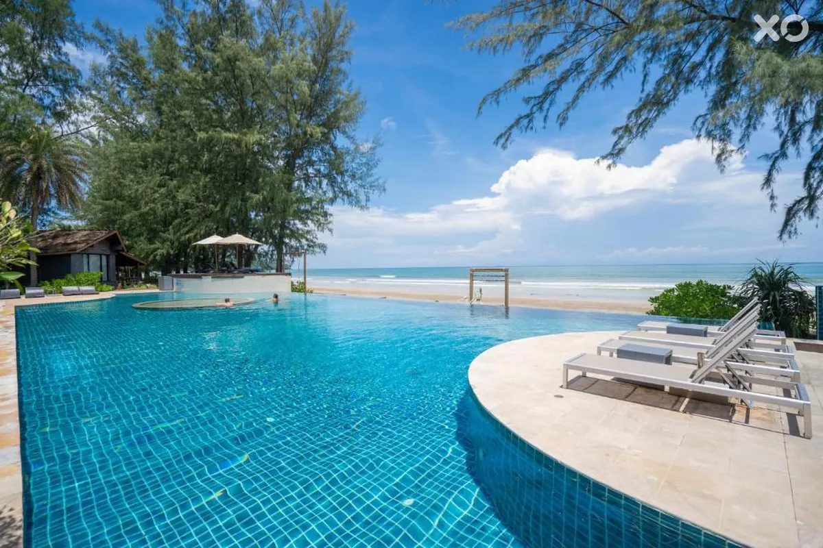 Twin Lotus Resort & Spa