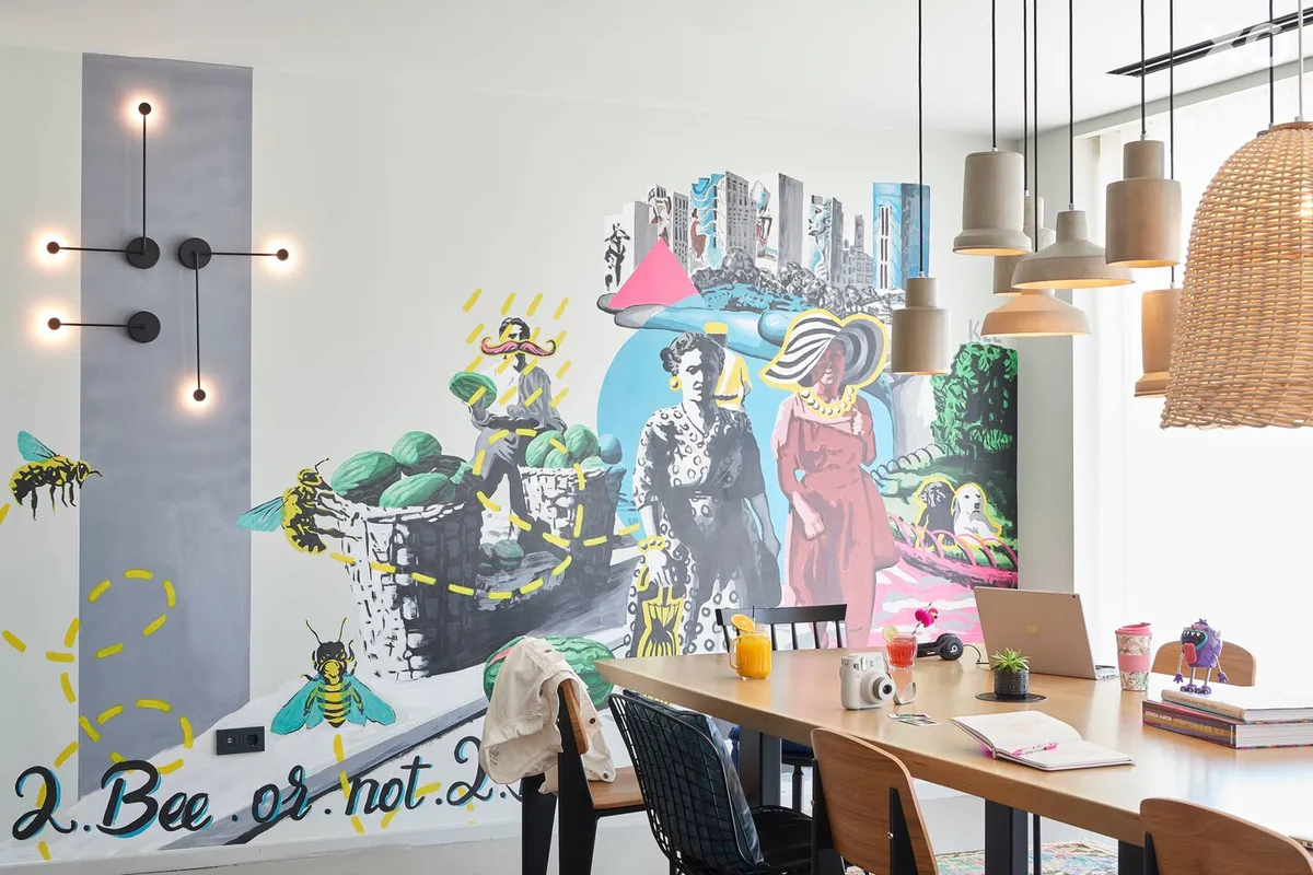 Moxy Patra Marina