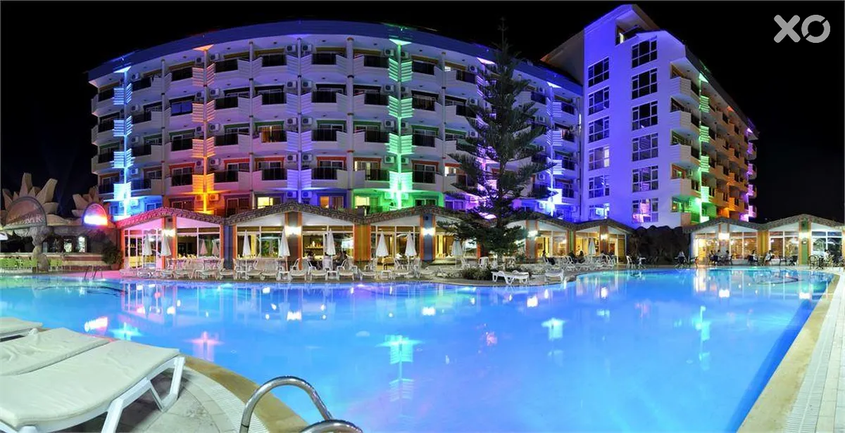 First Class Hotel