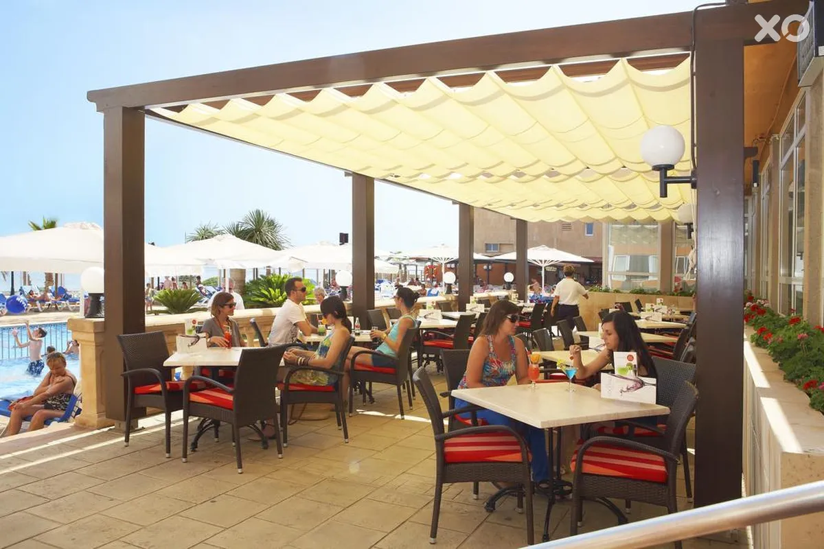 Universal Hotel Romantica