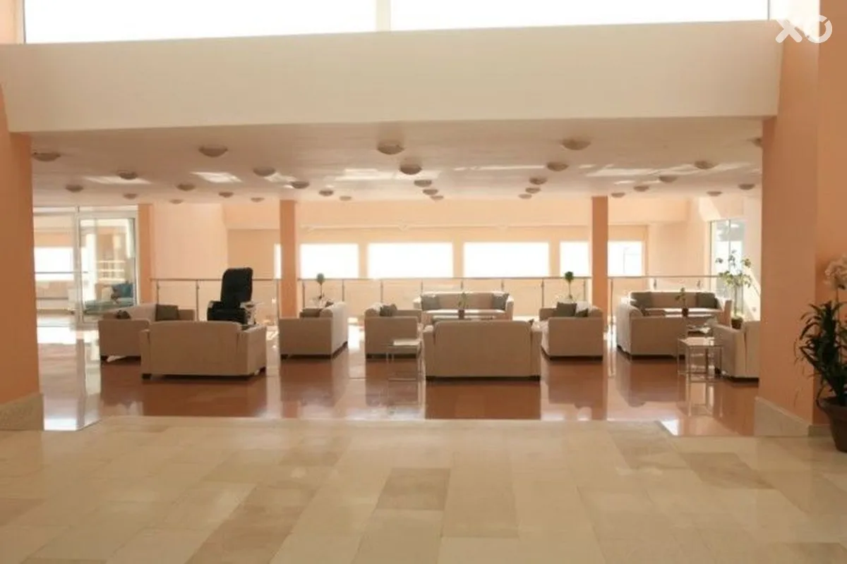 Alexander Beach Hotel