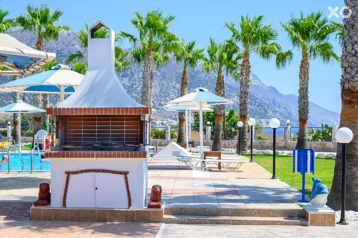 Mammis Beach Hotel