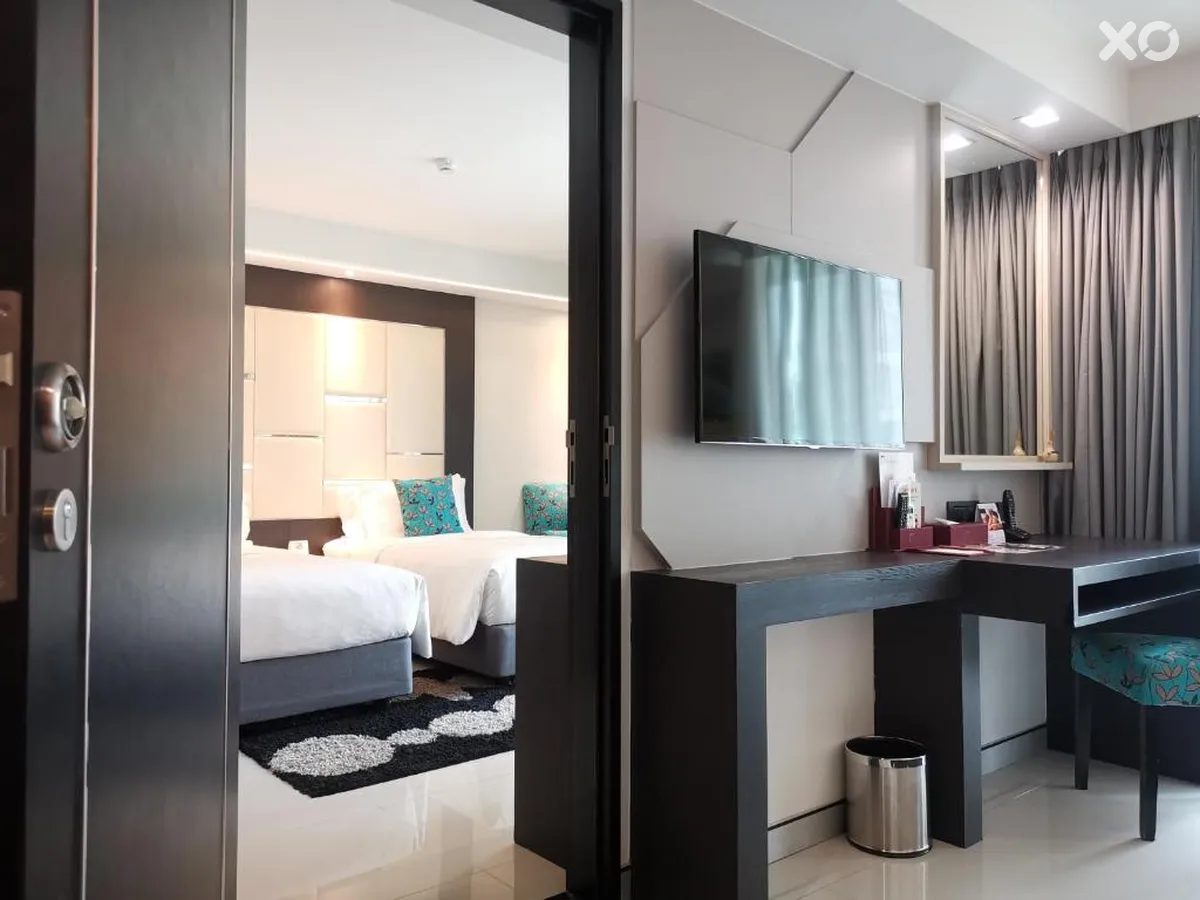 Clover Asoke Hotel