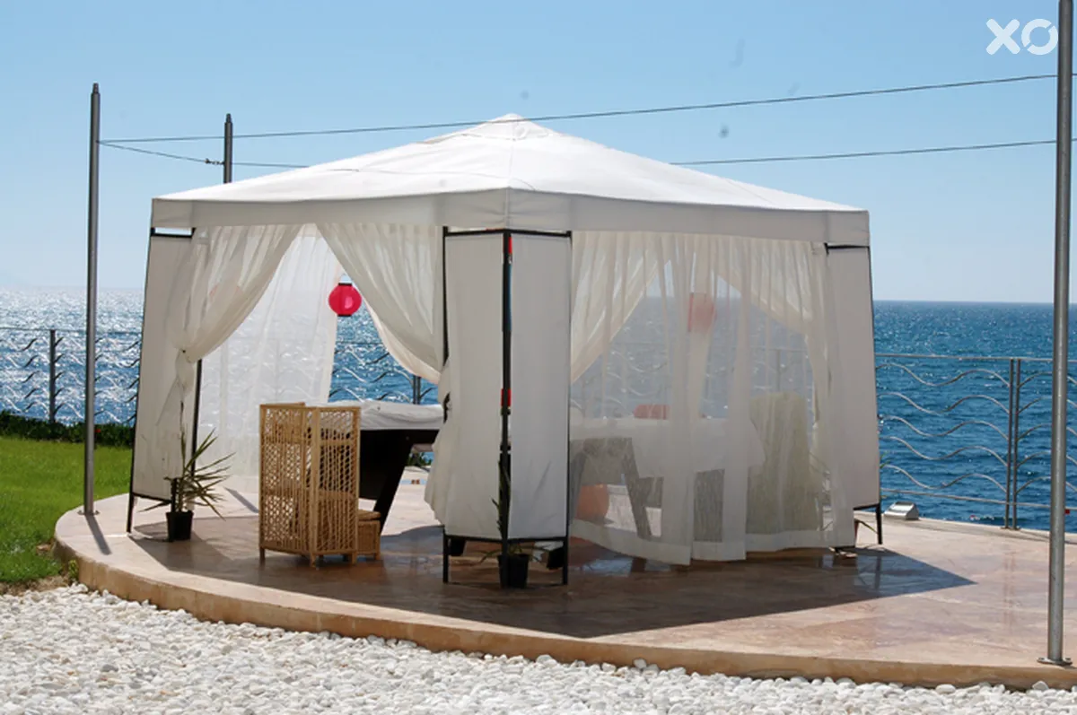 Charisma De Luxe Hotel