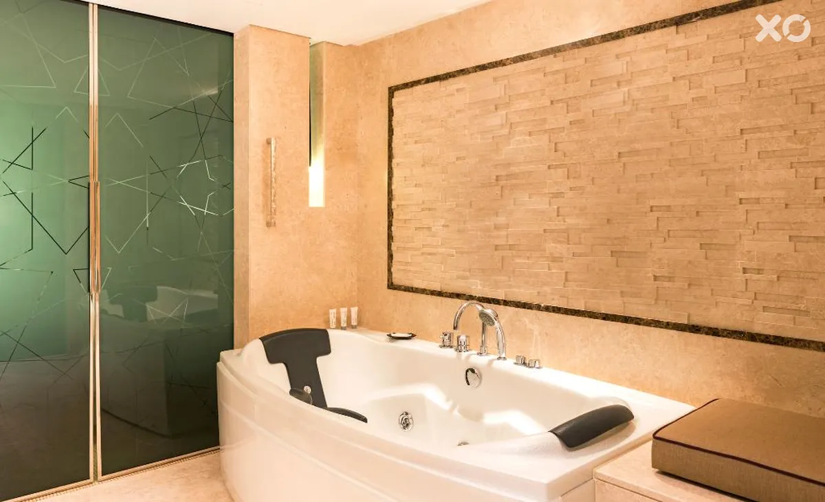 Le Meridien Dubai Hotel & Conference Centre