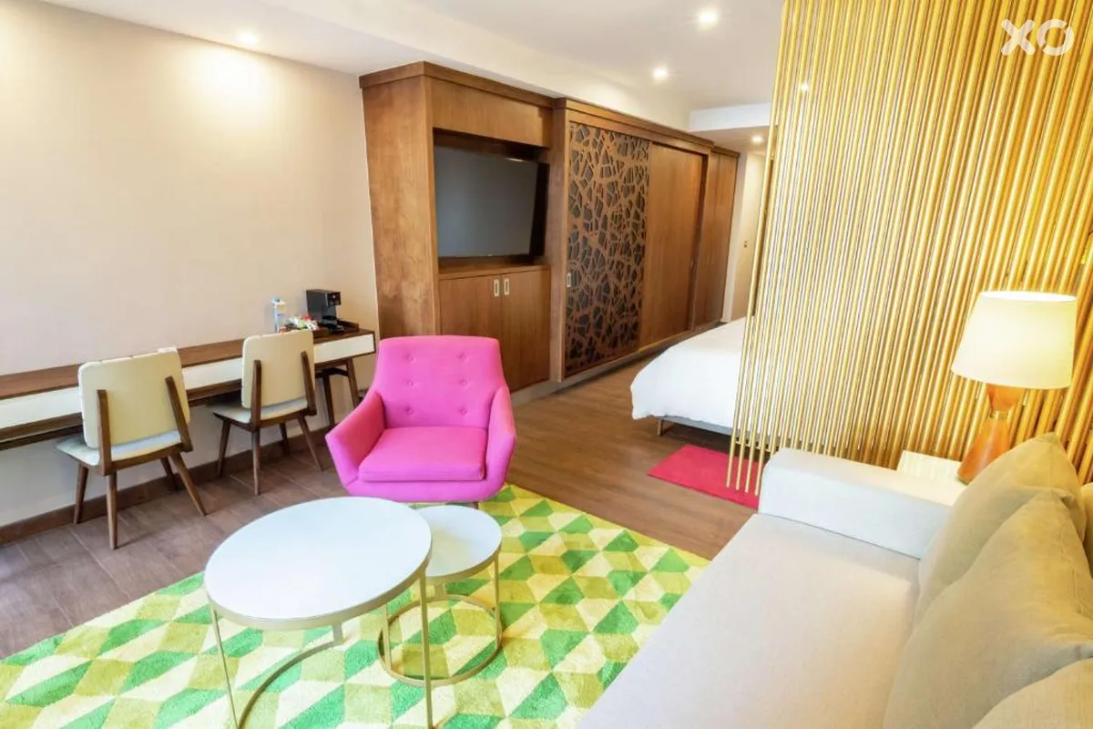 The Fives Downtown Hotel & Residences, Curio Collection by Hilton