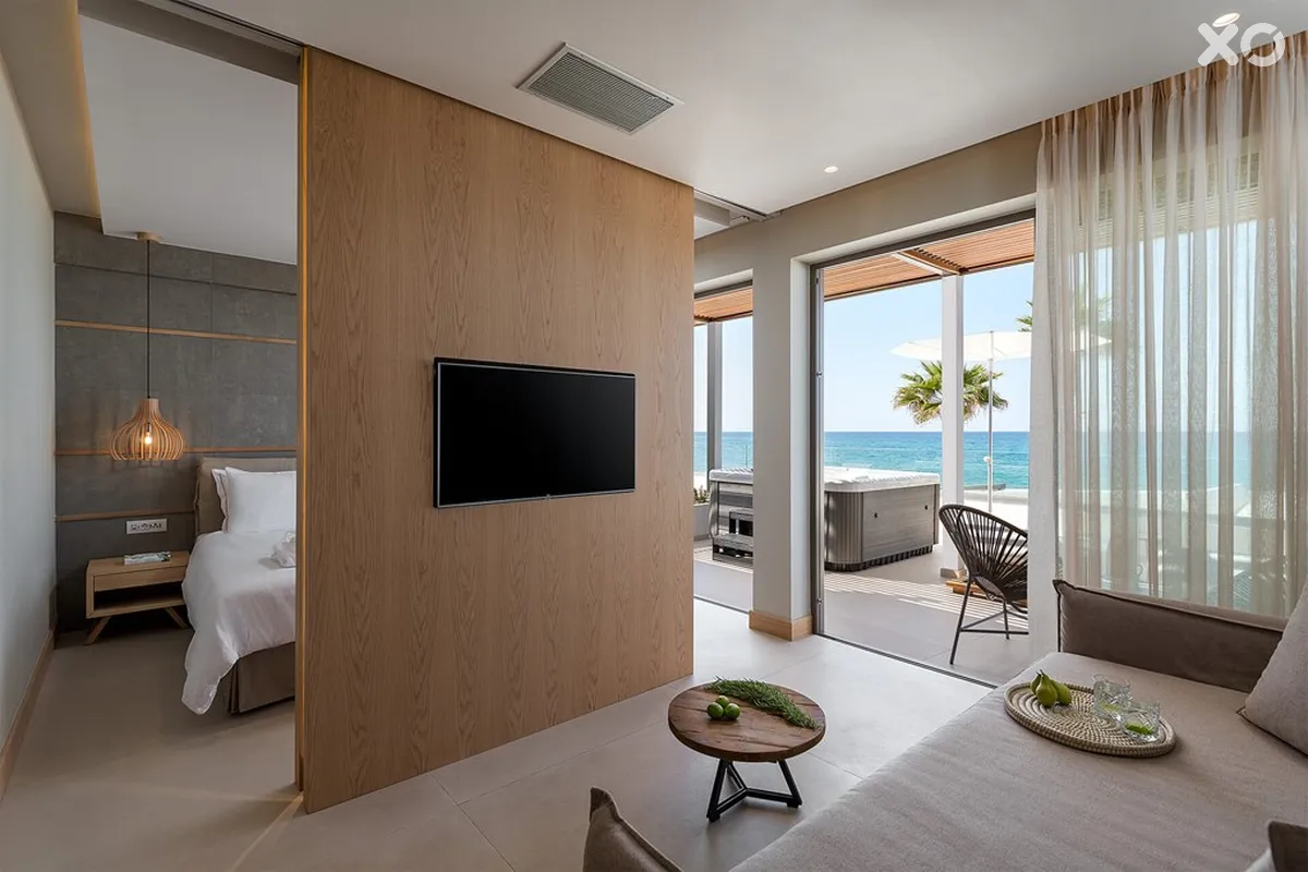 Ikones Seafront Luxury Suites