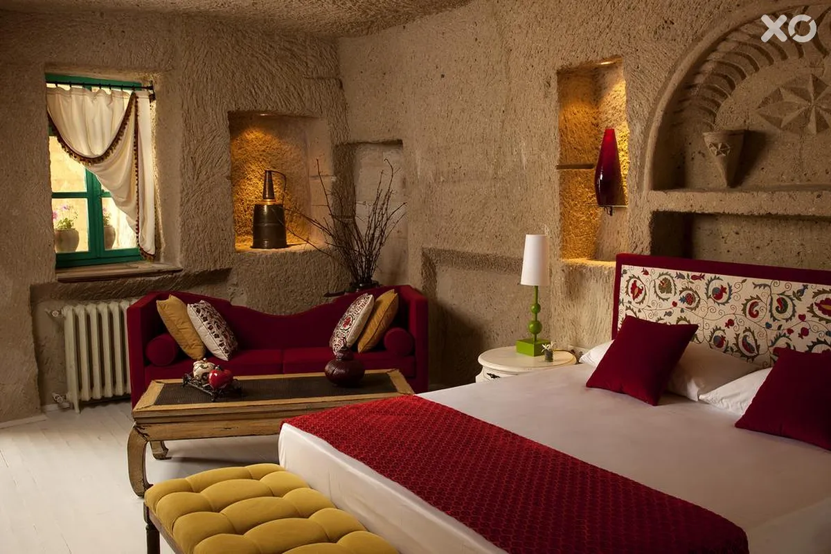 Hezen Cave Hotel