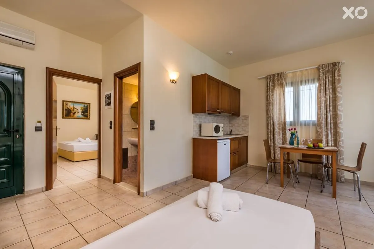 Dias Hotel & Apts