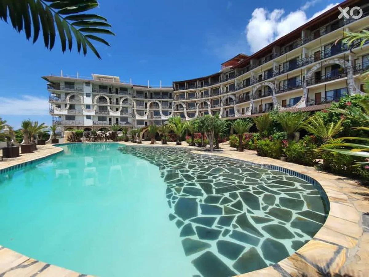 Palumbo Waves Resort