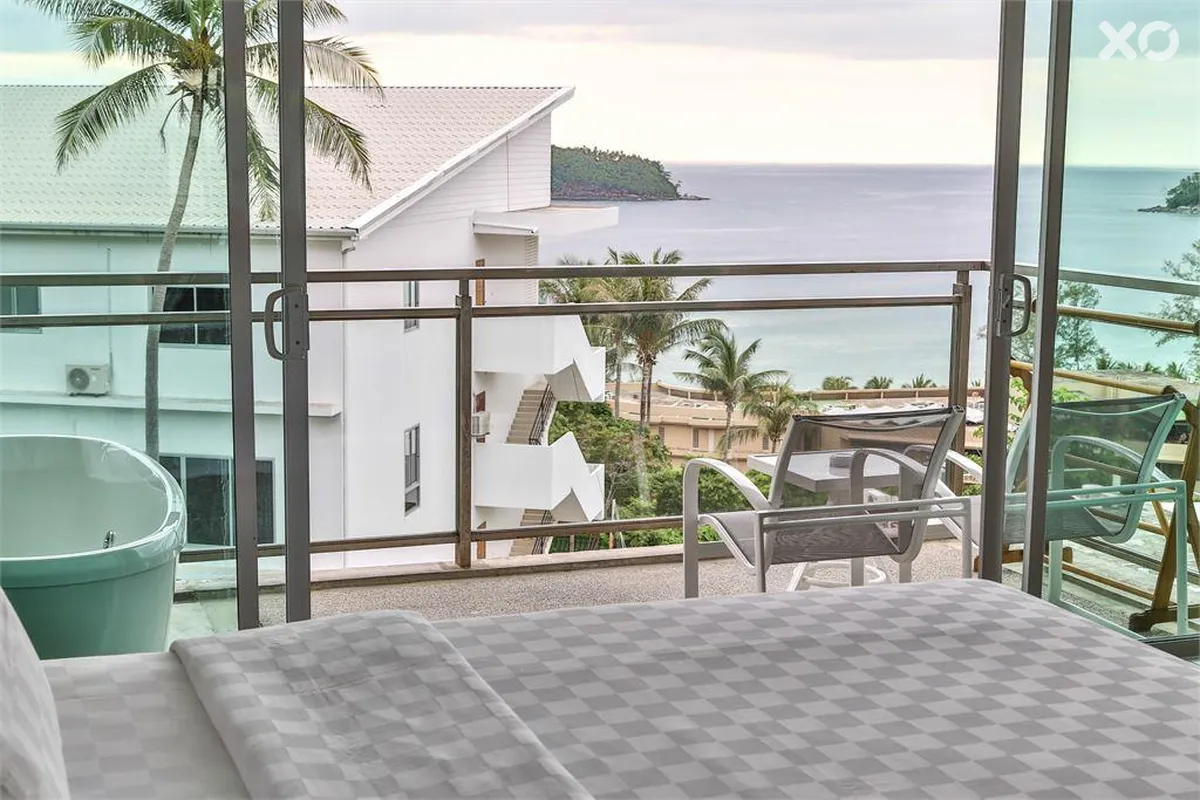 Sugar Palm Grand Hillside