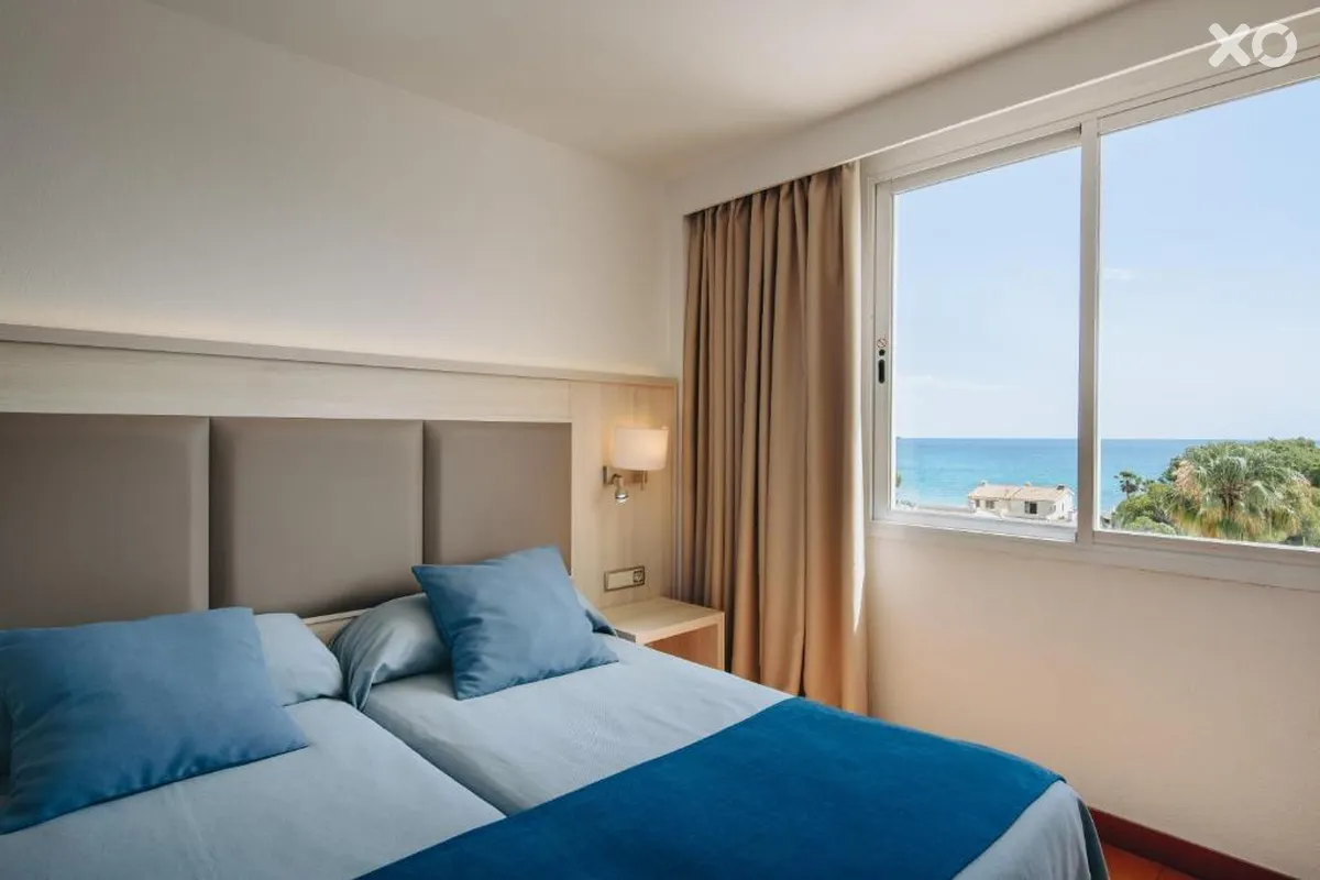 Ivory Playa Hotel