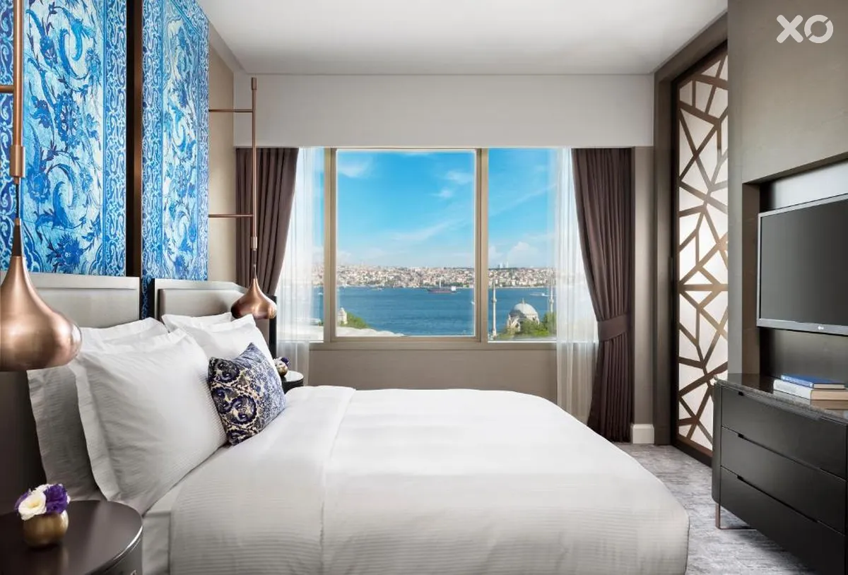 The Ritz-Carlton
