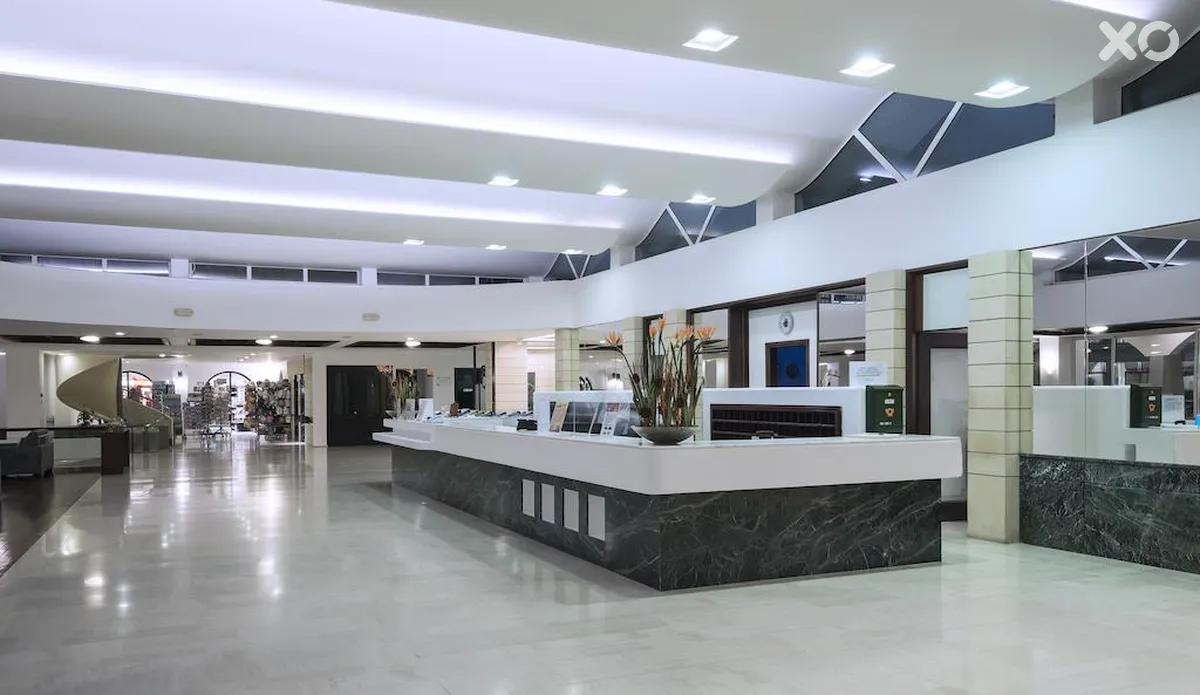 Apollo Beach Hotel