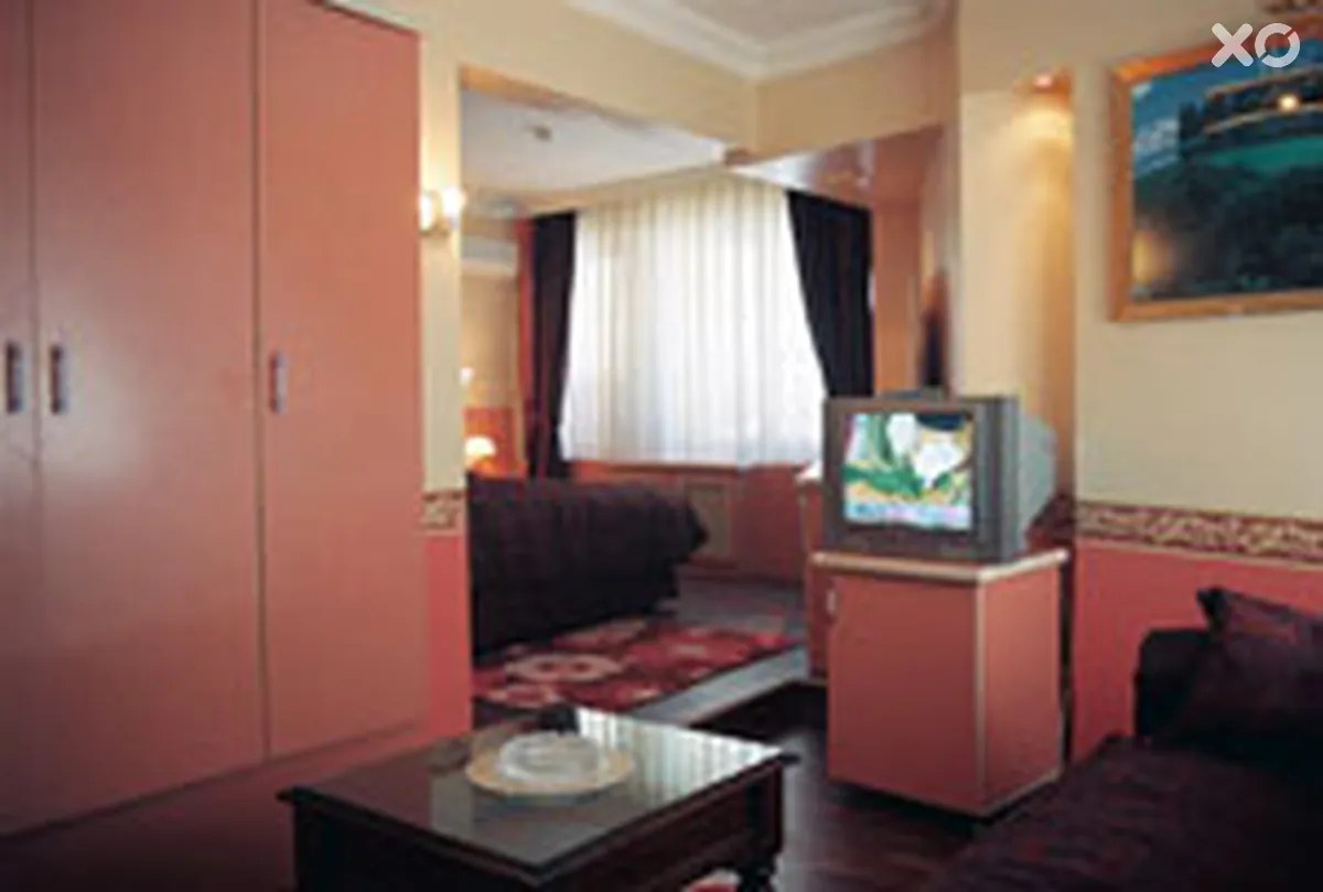 Eyfel Hotel