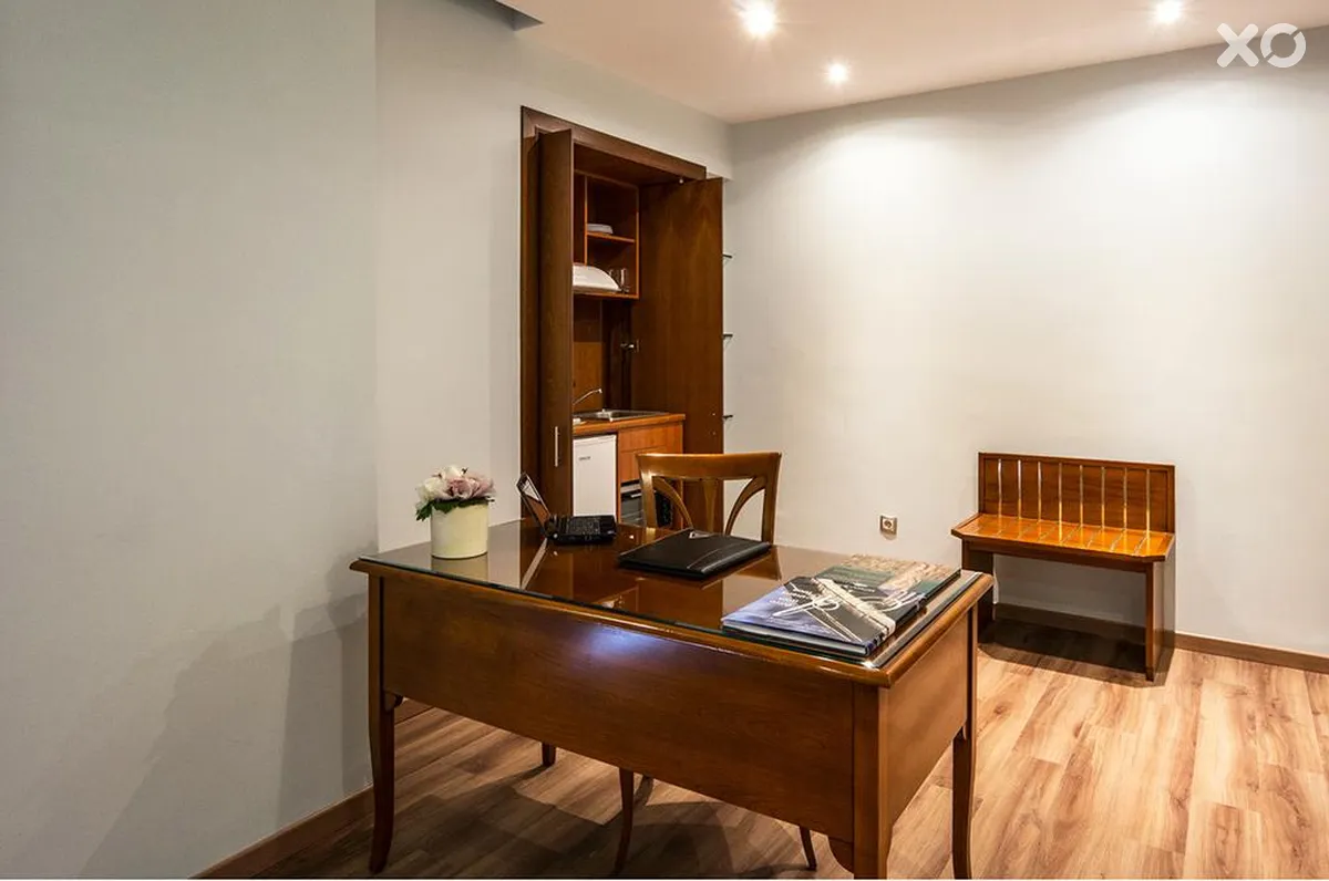 Oasis Hotel Apartments