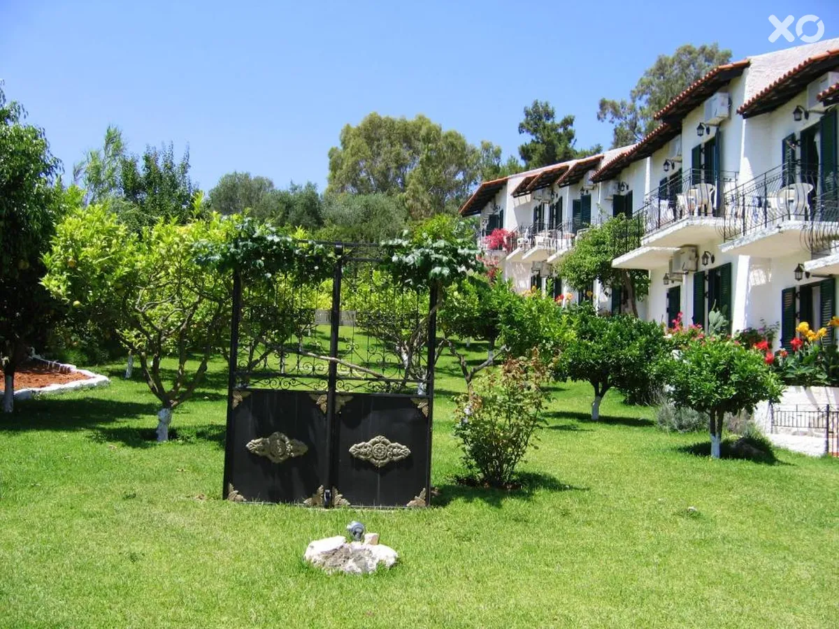 Tara Beach Hotel