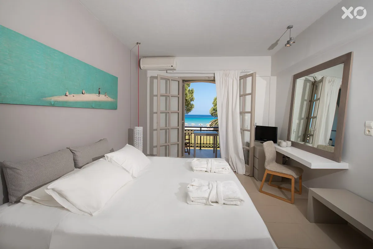 The Bay Hotel & Suites