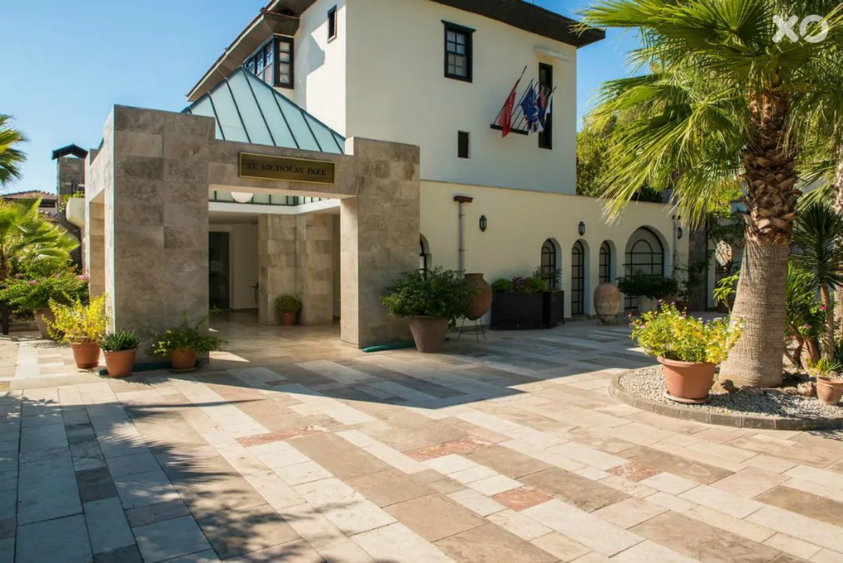 Nicholas Park Hotel
