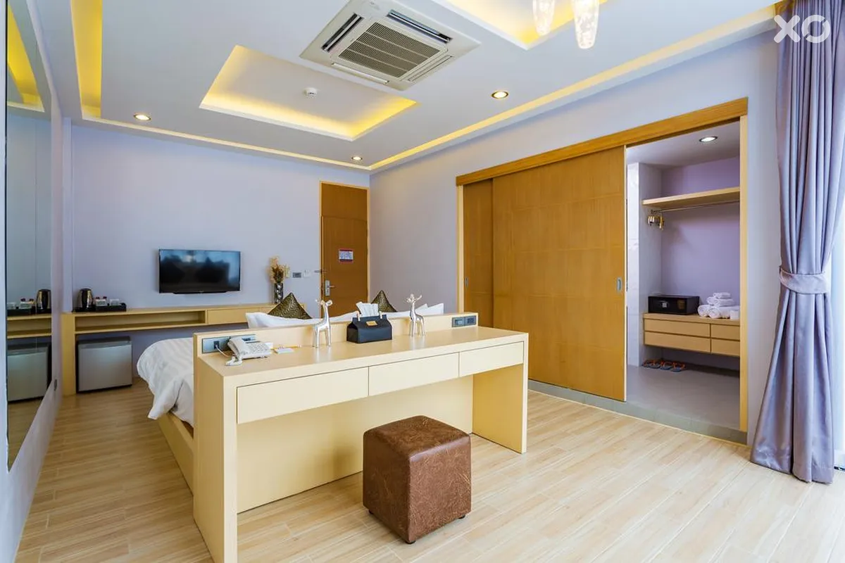 OneLoft Hotel