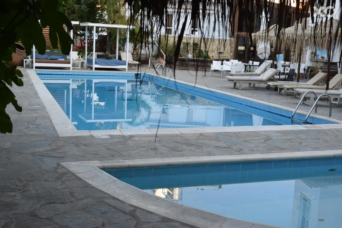 Antonis G Hotel Apartments
