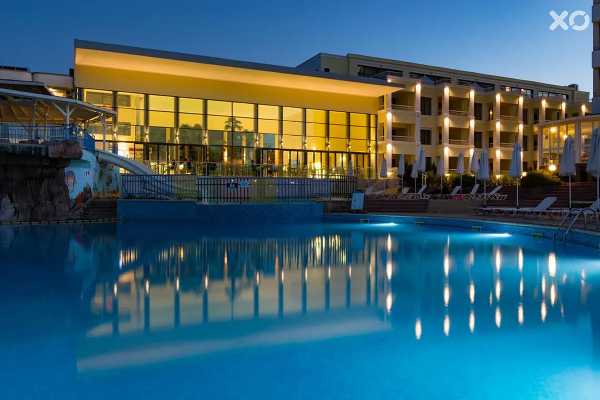 Perla Beach Resort Hotel