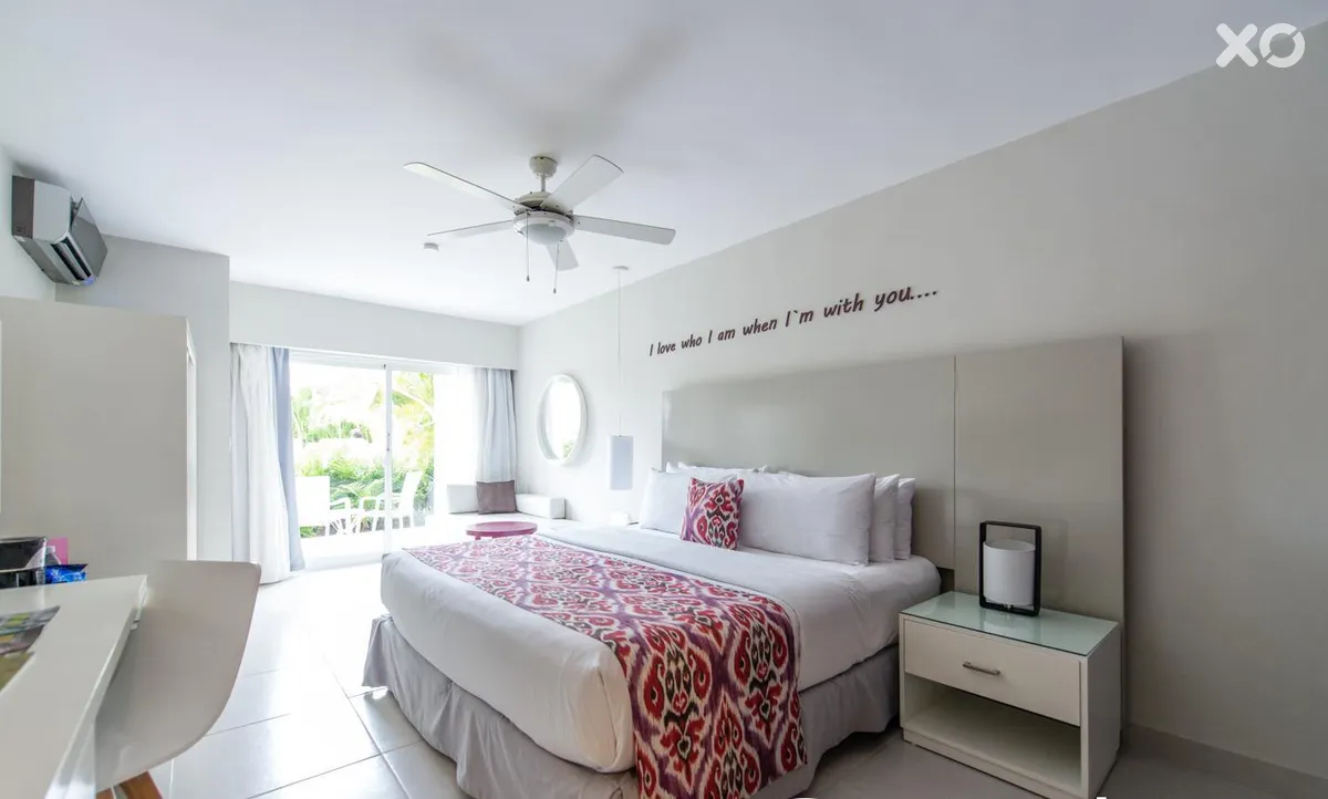 Emotions By Hodelpa Hotel