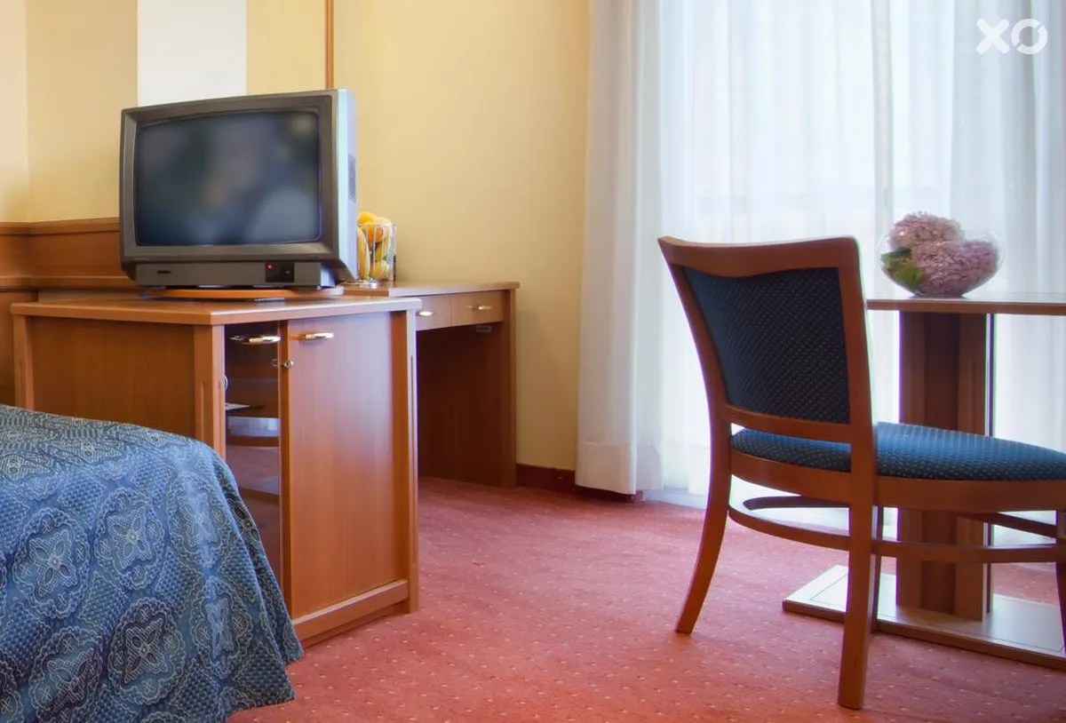 Kristal Hotel
