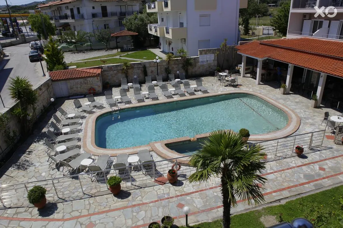 Sarantis Hotel