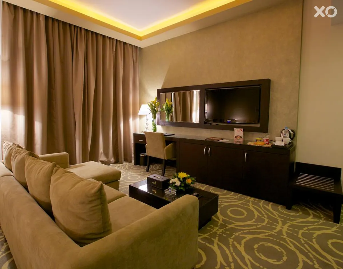 Mangrove Hotel