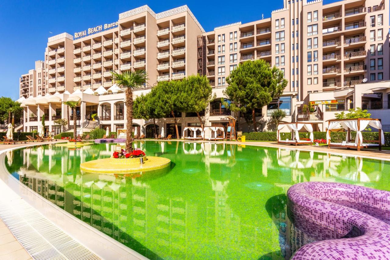 Barcelo Royal Beach