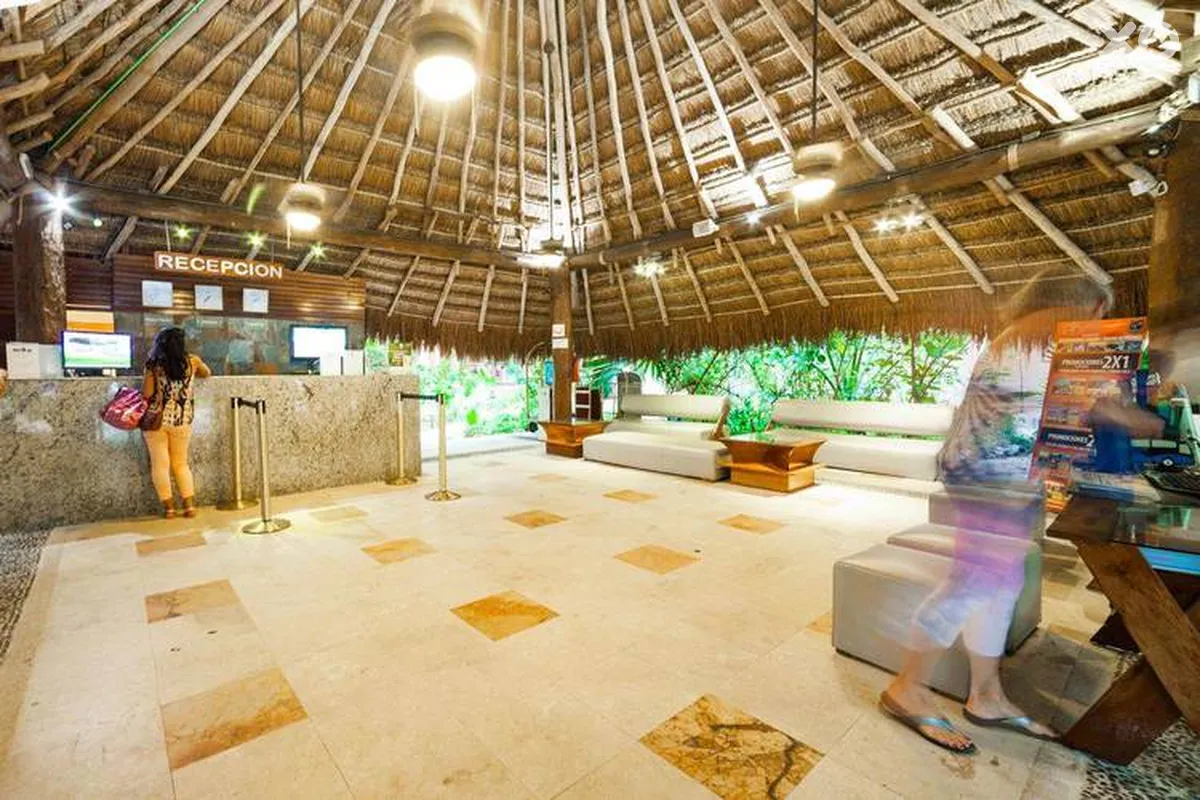 Tukan Hotel & Beach Club