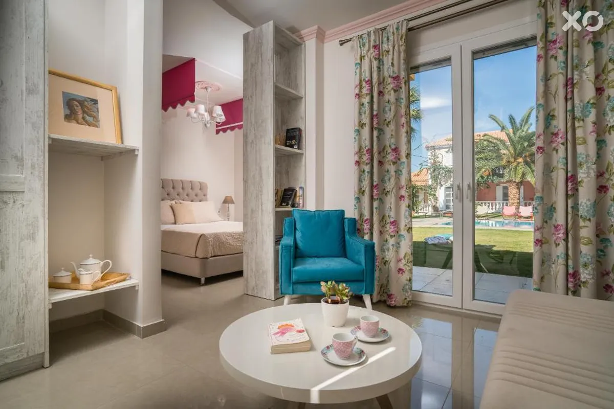 Aeolos Boutique Hotel & Suites