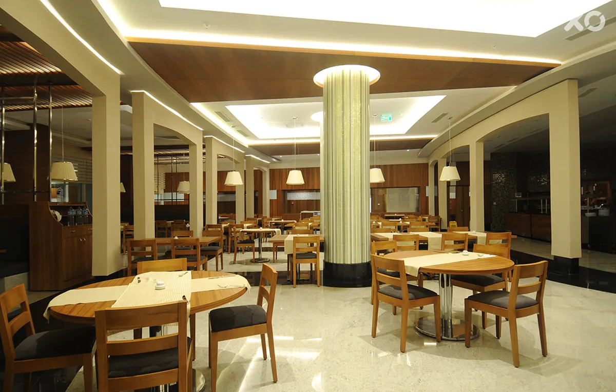 Gold Island Hotel