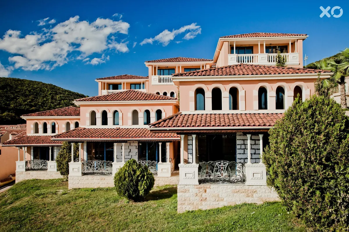 Royal Castle Design & Spa