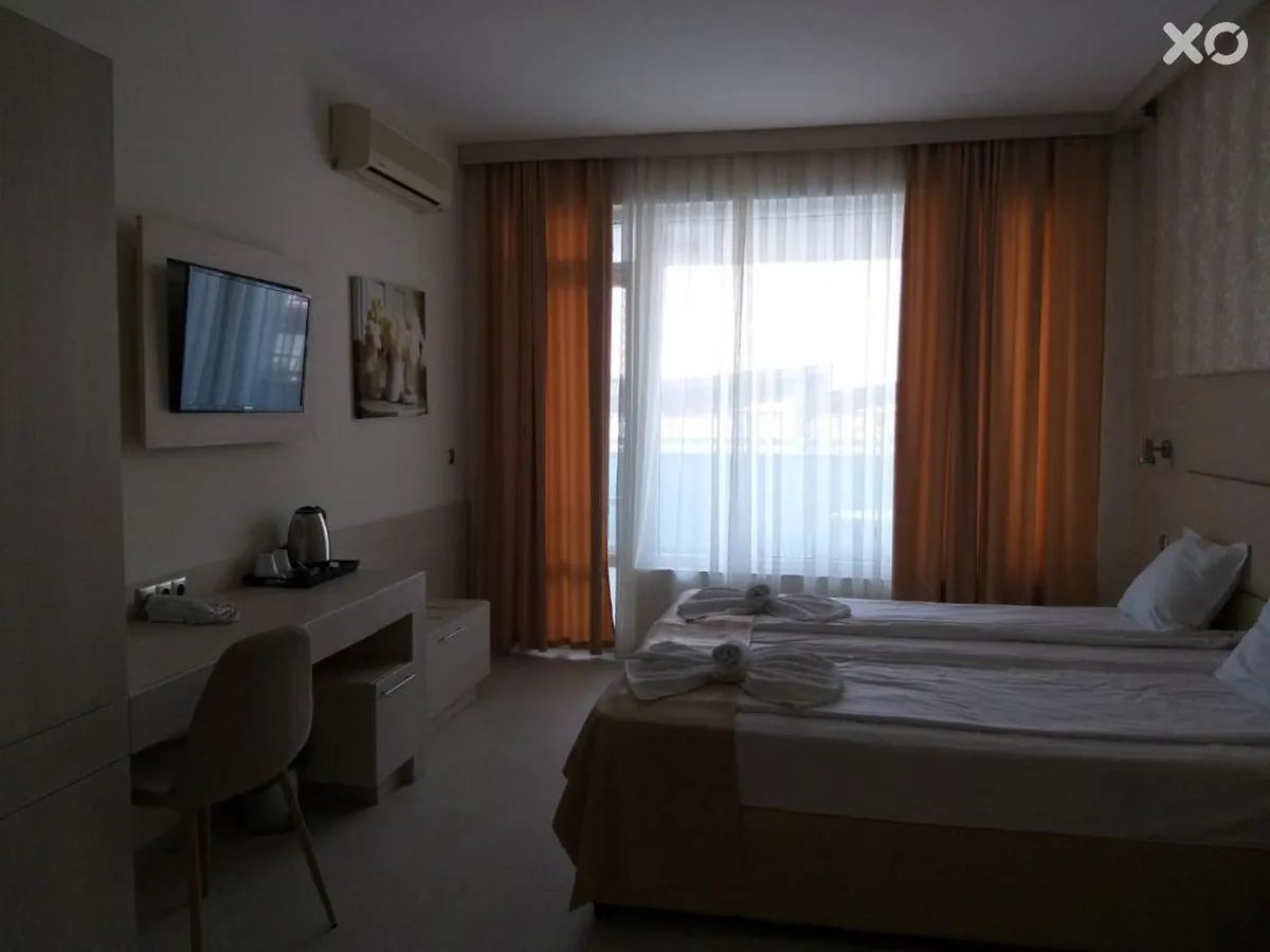 Perla Apartments First Line