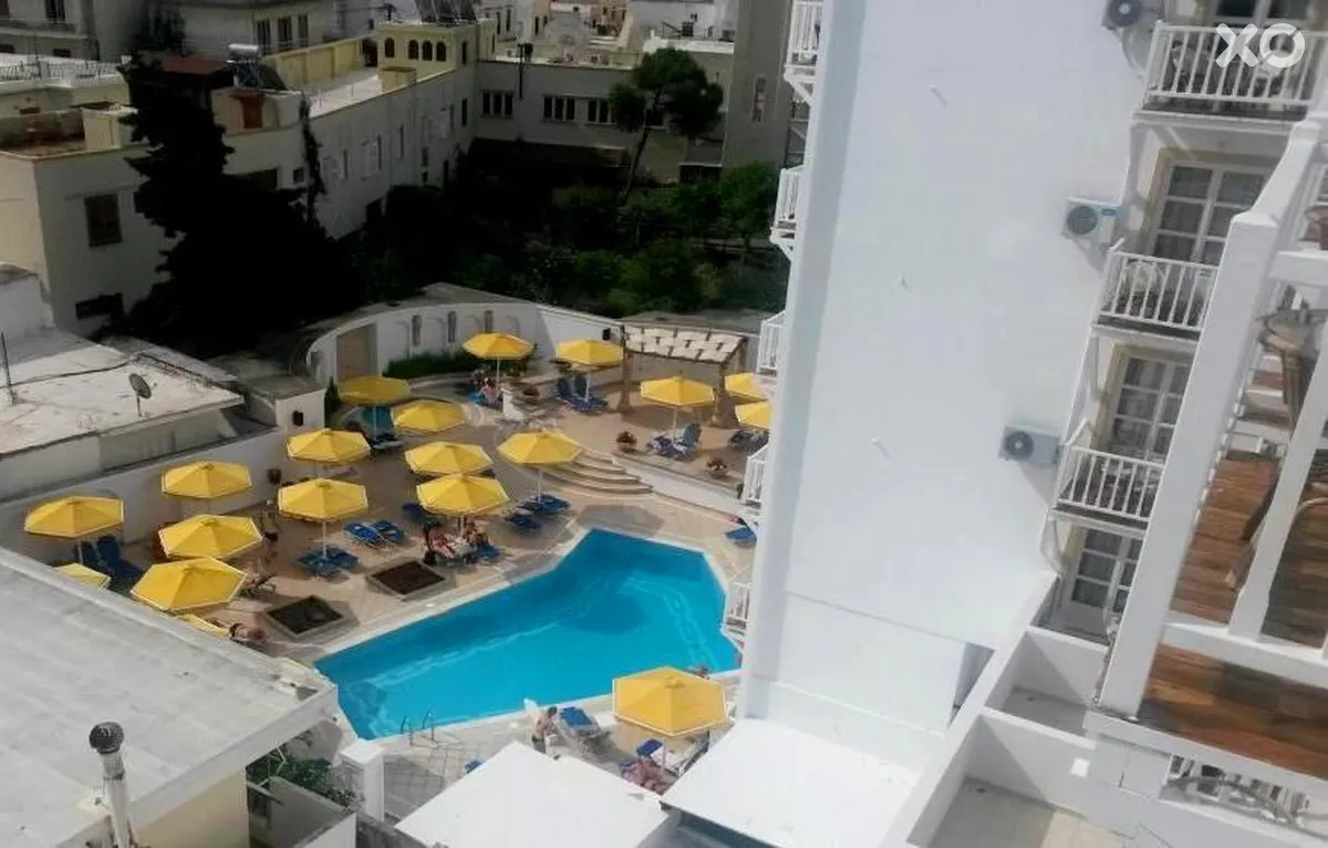 Mitsis Petit Palais Beach Hotel
