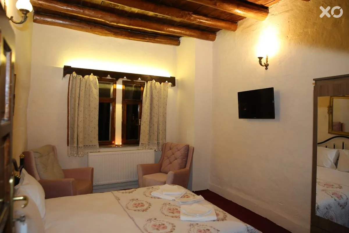 Unicorn Cave Hotel