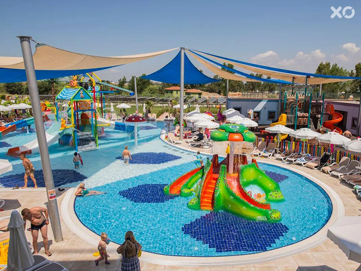 Dream World Aqua