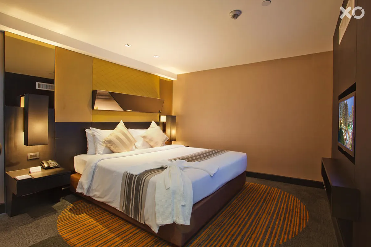 Golden Tulip Mandison Suites
