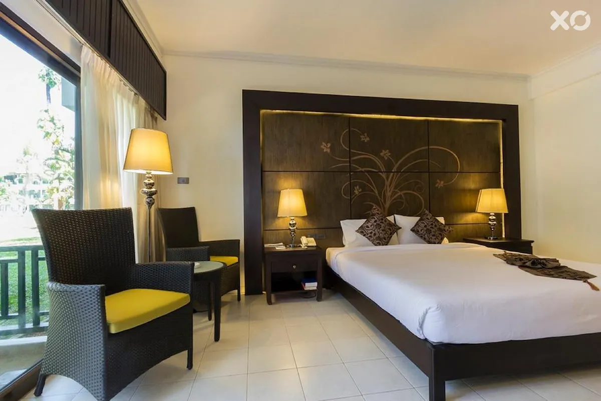 Amora Beach Resort Phuket