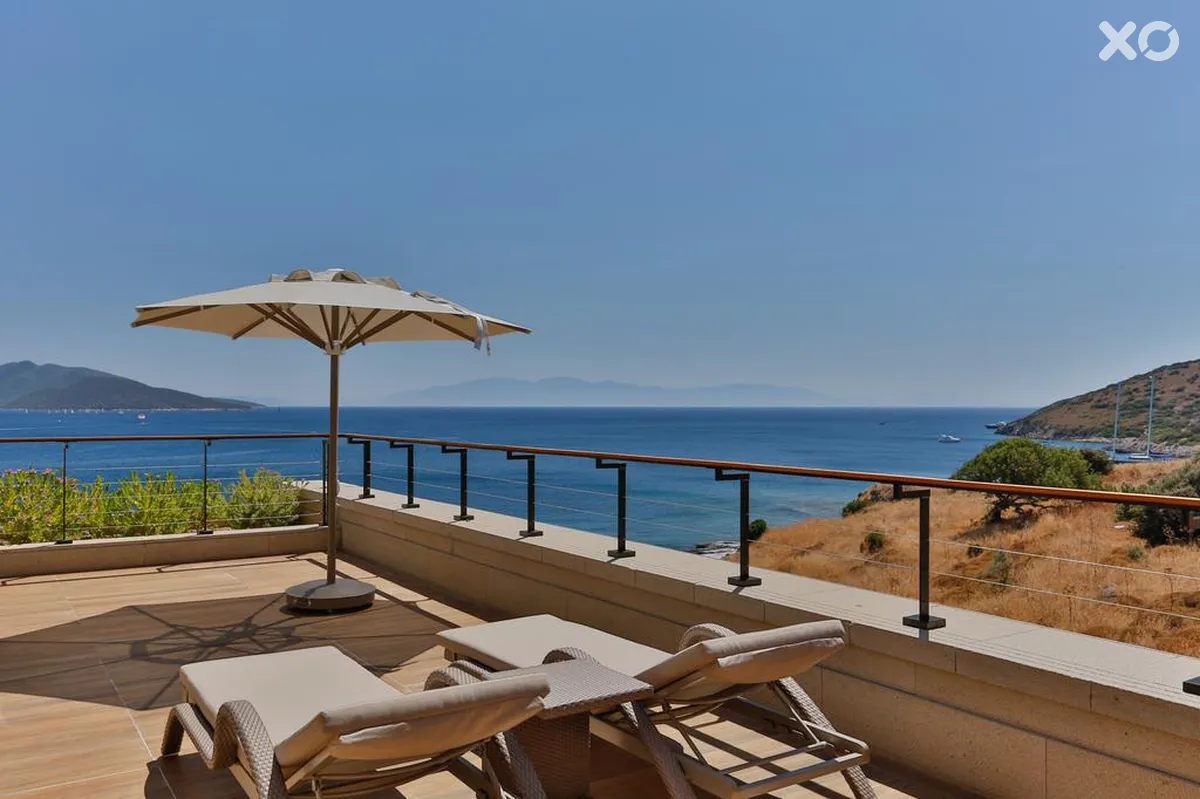 Caresse a Luxury Collection Resort & Spa