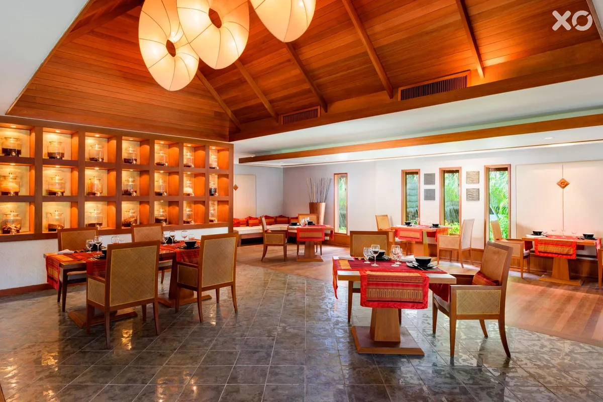 Sheraton Maldives Full Moon Resort & Spa