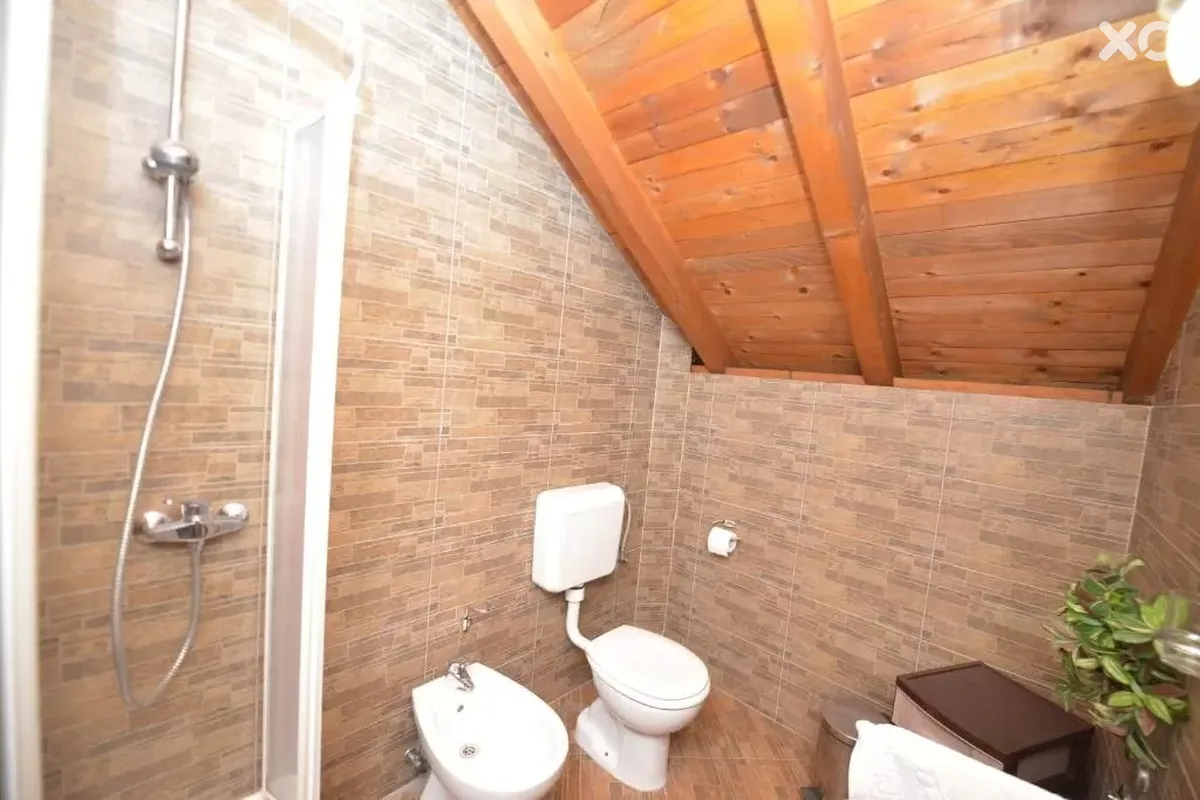 Tianis Apartments