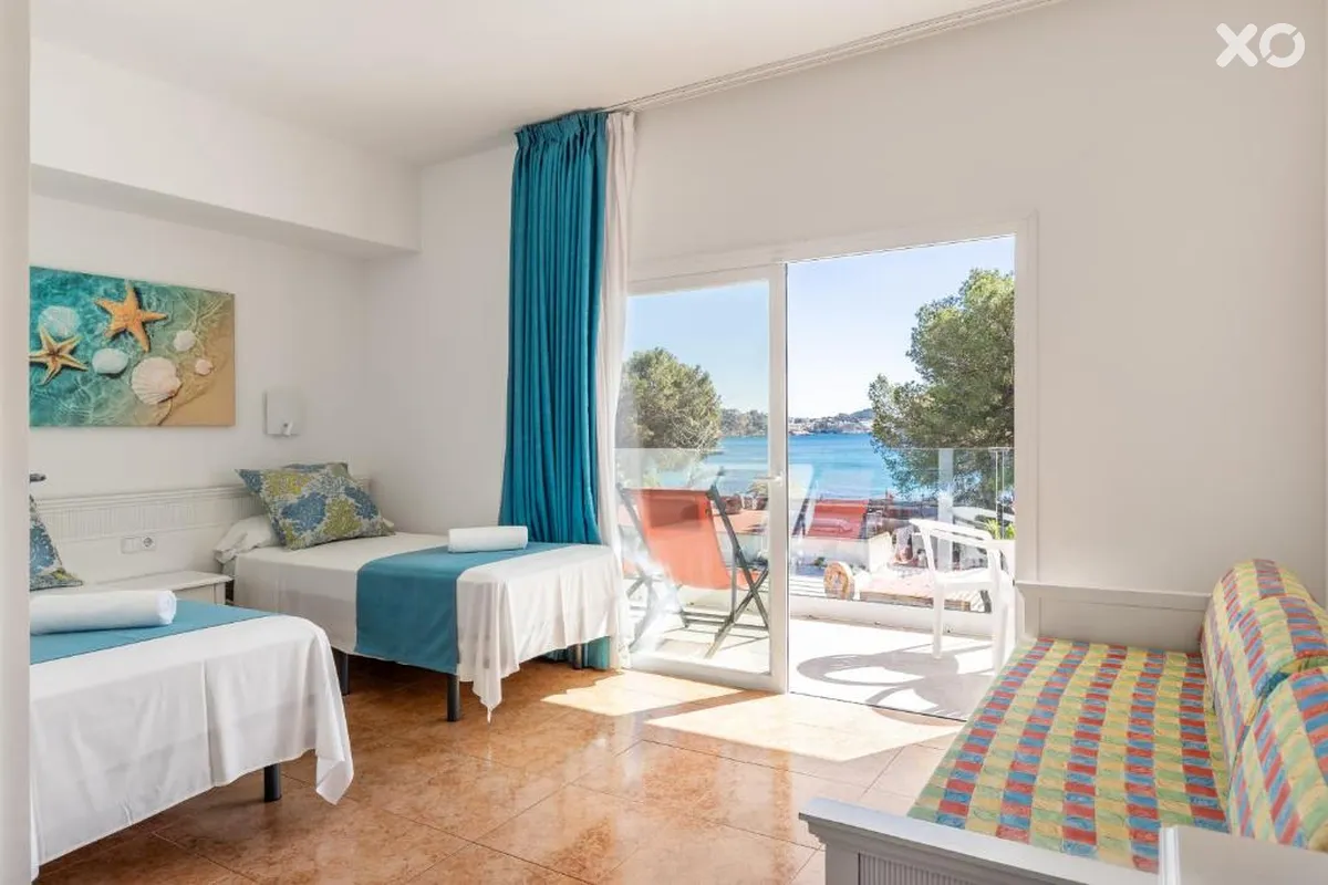 Neptuno Hostal